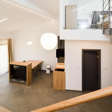 1 Bedroom Stunning In Апартаменты *