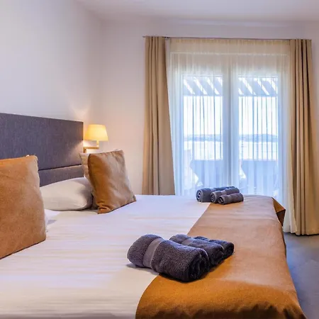 Prachtig Met 1 Slaapkamer In Appartement